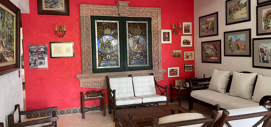Salón principal de la hacienda
